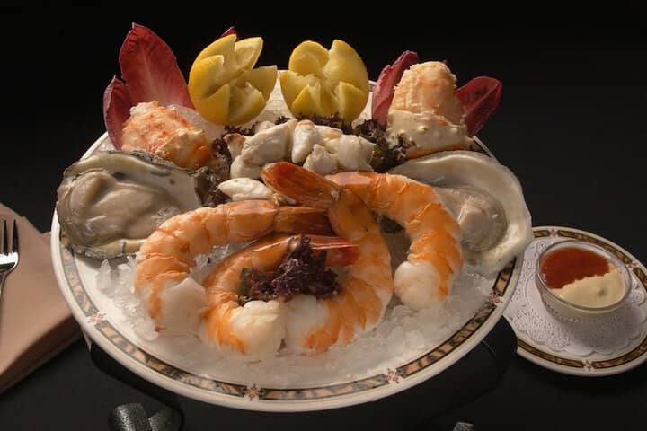 Dining 41 of 55